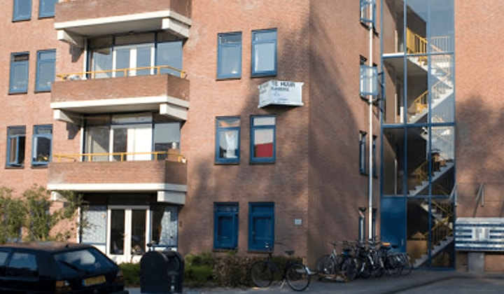 Kamer 17 m² met balkon en berging