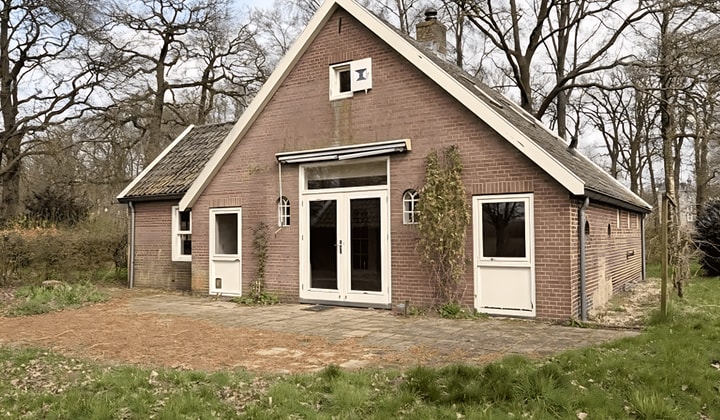 Huis | 94m² | €1995,-