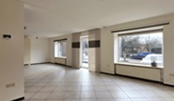 Kamer | 126m² | €1295,-