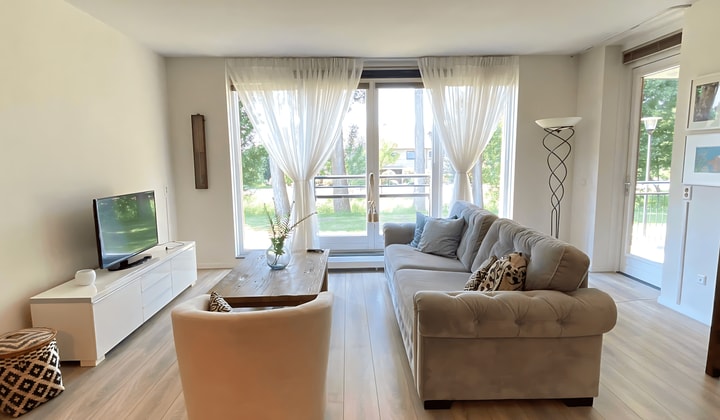 Appartement | 93m² | €2075,-