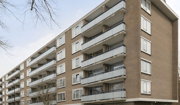 Appartement met Balkon en Langdurige Verhuur, geen Studenten