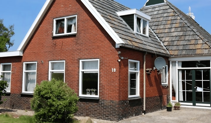 Huis | 200m² | €2000,-