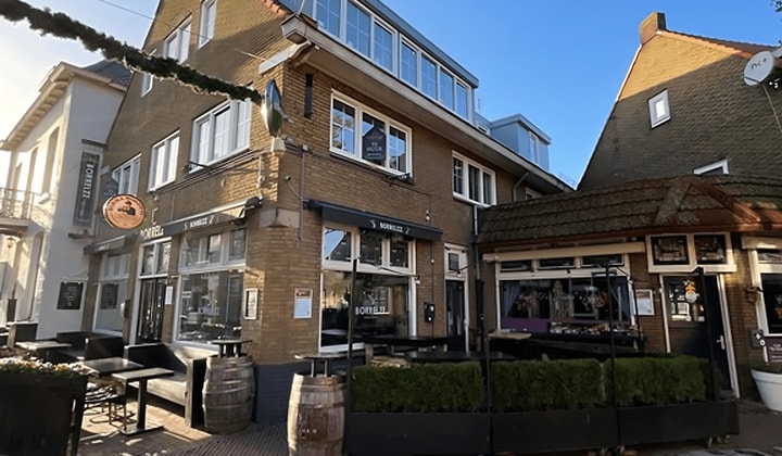 Huis | m² | €1101,-
