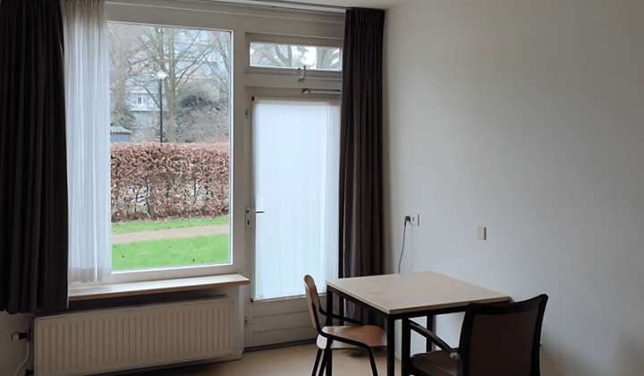 Studentenkamer met tuin en gemeubileerd