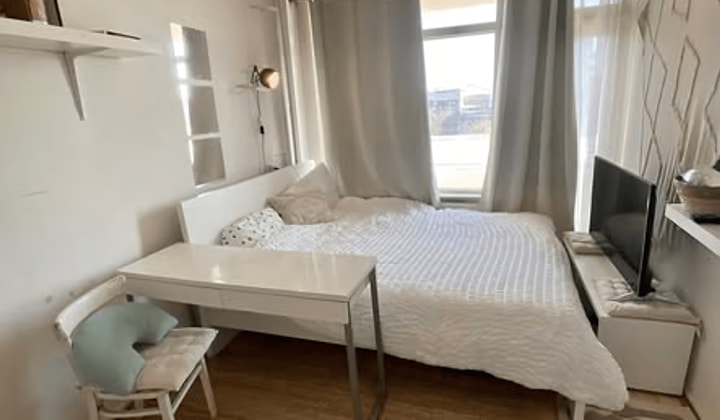 Kamer met gratis parkeergelegenheid en alleen voor vrouwen