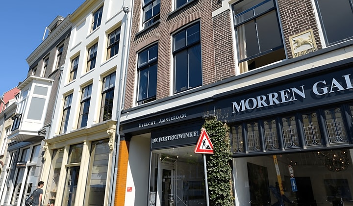 Studio met eigen keukenblok en douche, rookvrij en alleen vrouwen