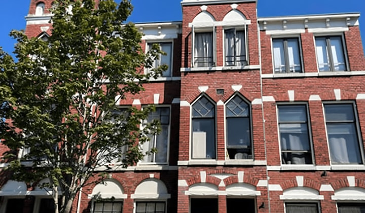 Gemeubileerde gestoffeerde studentenkamer