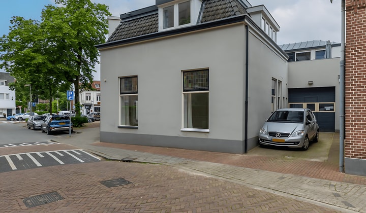 Huis | 126m² | €2650,-
