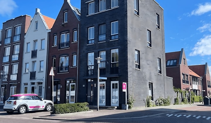Gemeubileerd huis met tuin en parkeerplaats