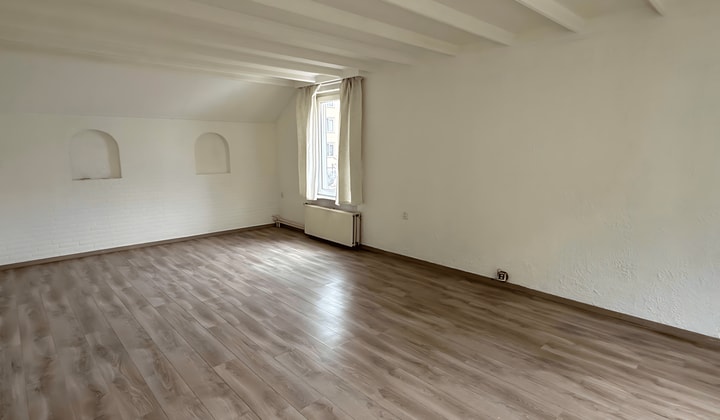 Appartement met 3 slaapkamers, gestoffeerd