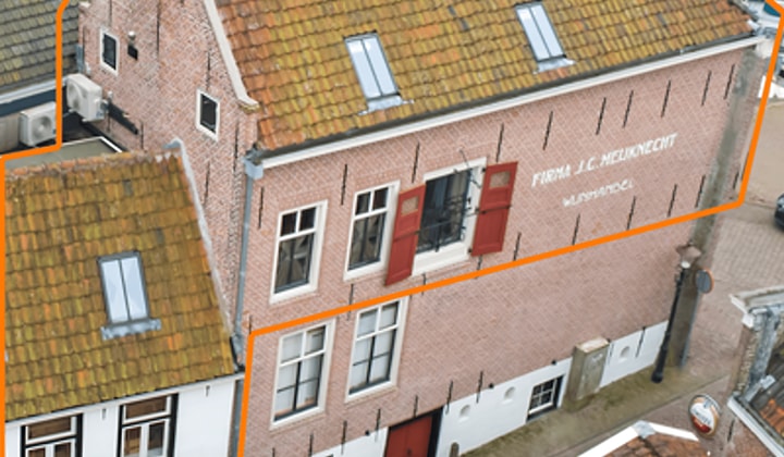 Huis | m² | €3000,-