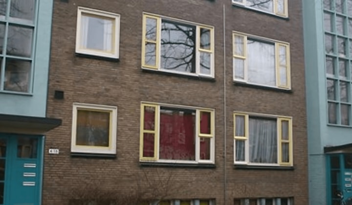 Appartement met 2 slaapkamers en balkon