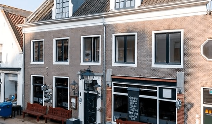 Kamer | 63m² | €1950,-