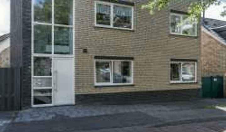 Huis | m² | €1295,-