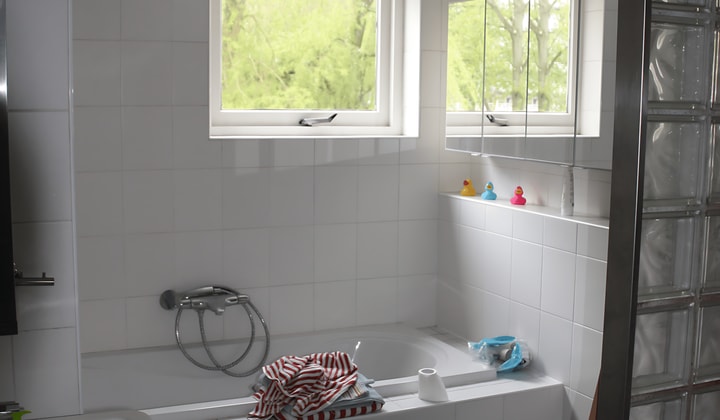 Gemeubileerde kamer met tuin en wasmachine