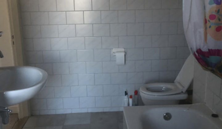 Gemeubileerd appartement met eigen badkamer en wasmachine