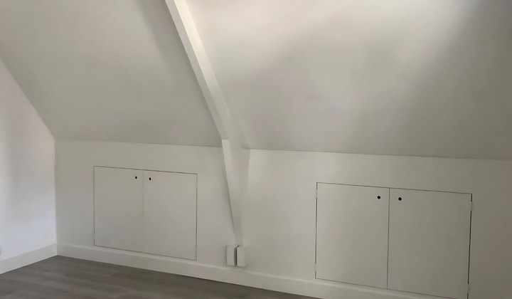 Gestoffeerde studentenkamer zonder huisdieren