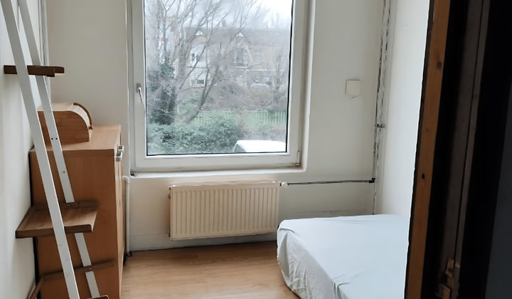 Kamer | 8m² | €525,-