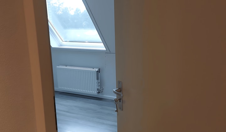 Gemeubileerde Kamer met gedeelde voorzieningen en internet