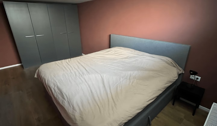 Gemeubileerde kamer met balkon en tuin