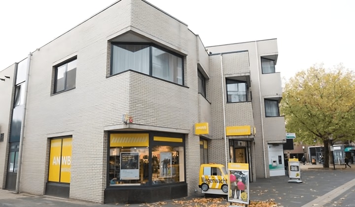 Kamer | 102m² | €1350,-