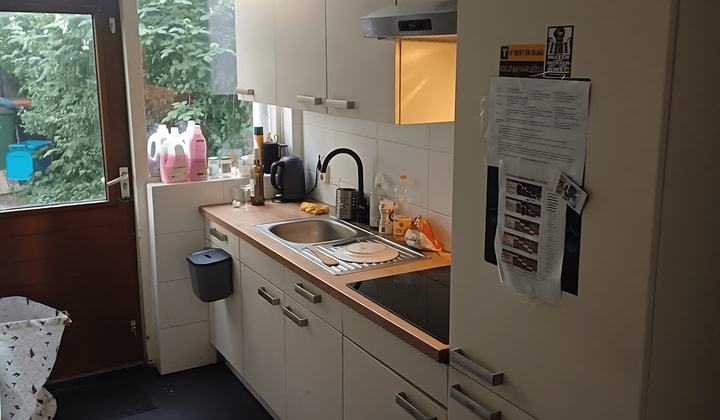 Gestoffeerde studentenkamer met tuin en all-in prijs