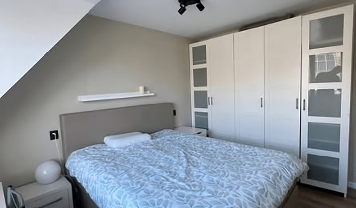 Kamer | m² | €769,-