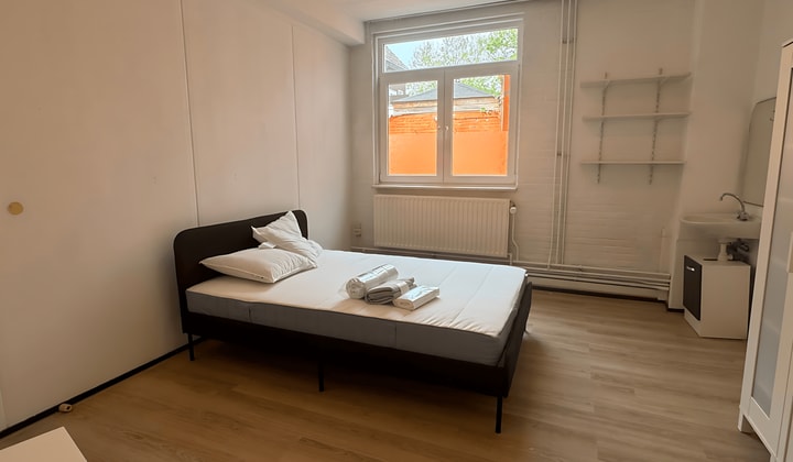 Gemeubileerde studio met tuin en geen huisdieren of studenten