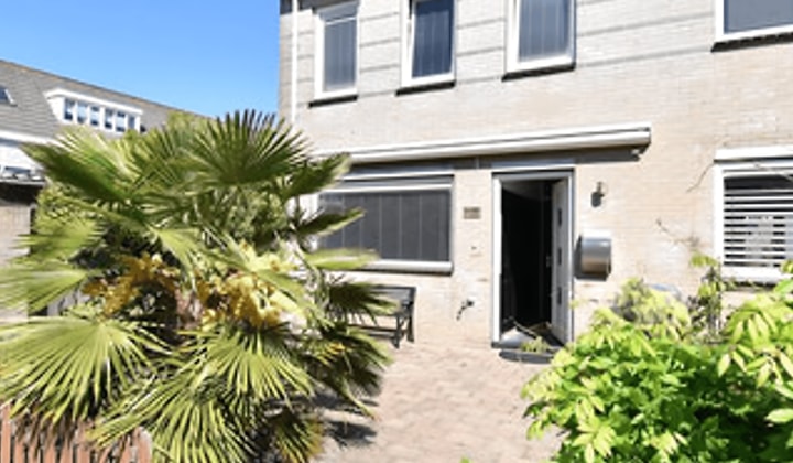 Kamer | 104m² | €2250,-