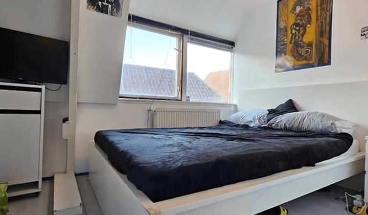 Kamer | m² | €842,-