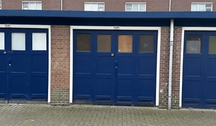 Garagebox met elektra in centrum, lange termijn parkeren