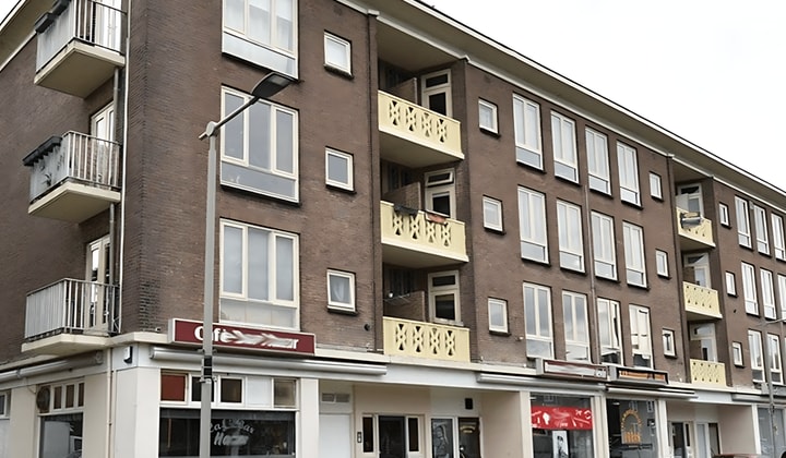 Studentenkamer met balkon en gedeelde voorzieningen