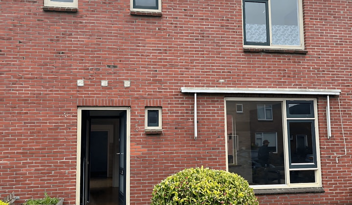 Kamer | 139m² | €1035,-