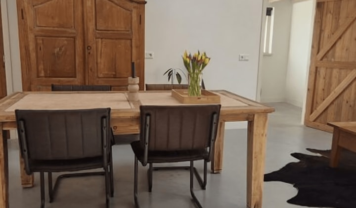 Appartement | 270m² | €1250,-