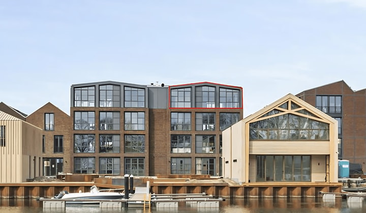 Huis | m² | €5000,-