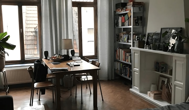 Kale kamer 24 m² met dakterras en gedeelde voorzieningen
