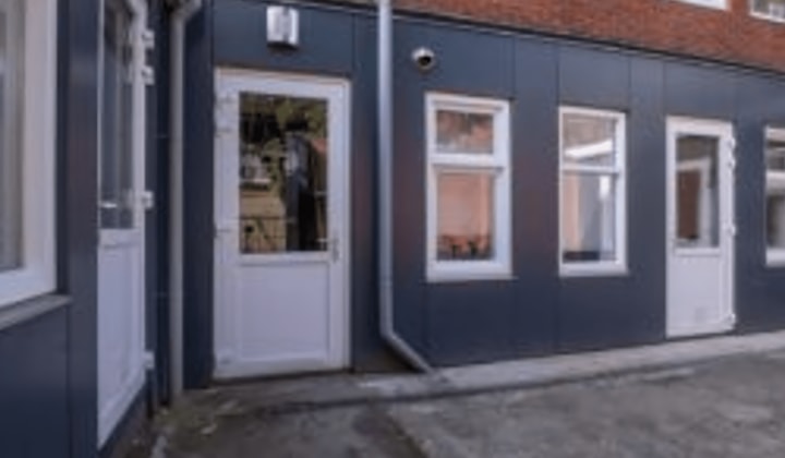 Studio met eigen keuken en badkamer