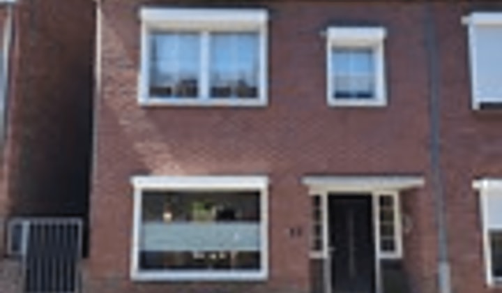 Kamer | 138m² | €1625,-