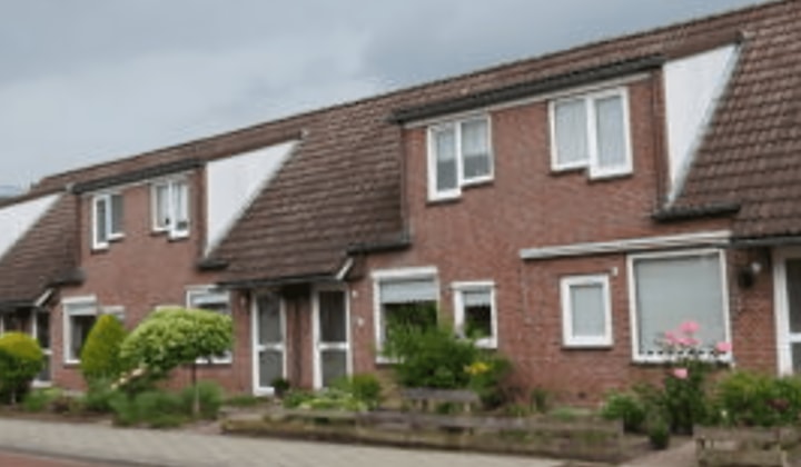 Huis | 80m² | €1112,-
