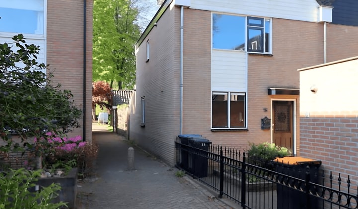Kamer | 150m² | €2650,-