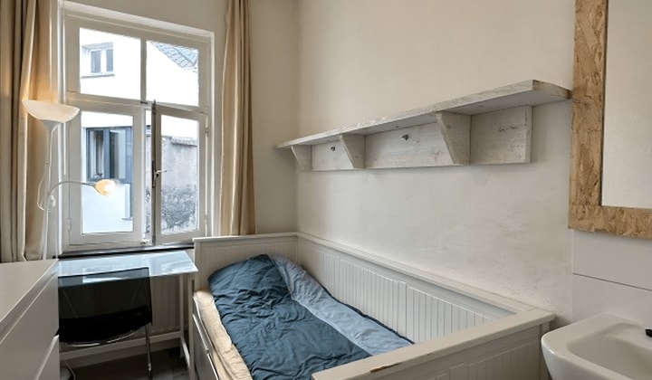 Gemeubileerde kamer met gedeelde tuin en wasmachine