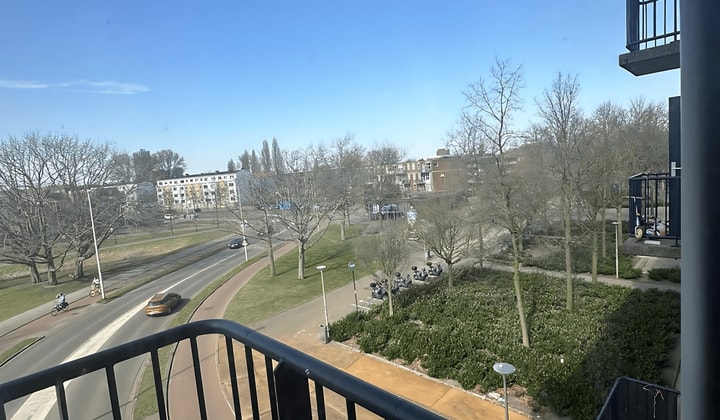 Gemeubileerd appartement met balkon