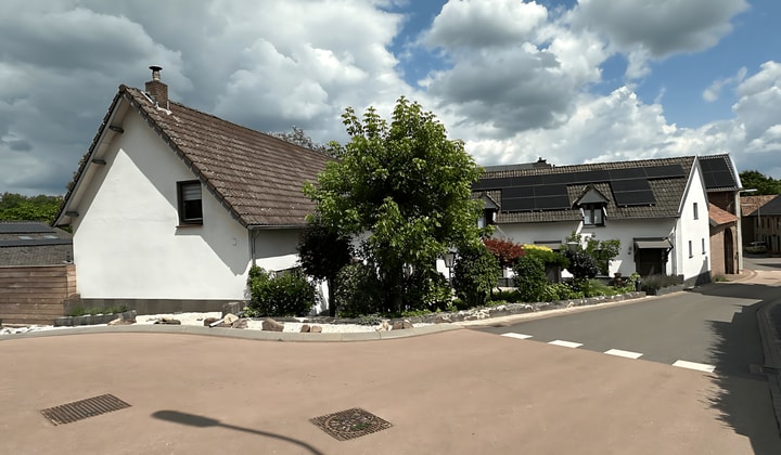 Huis | 80m² | €1075,-
