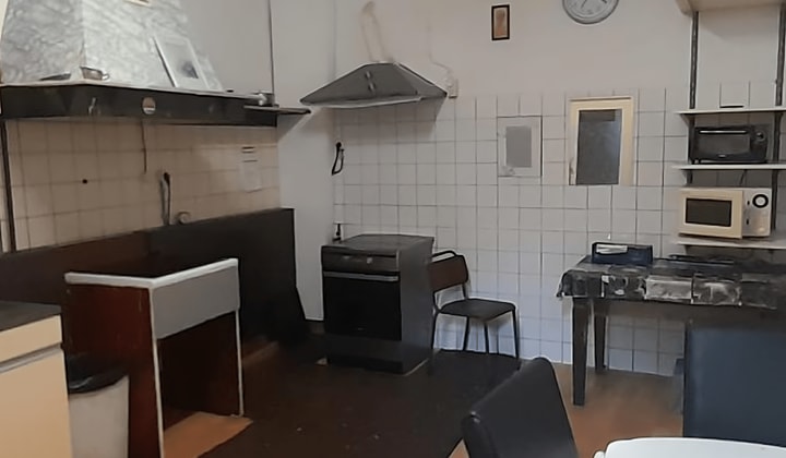 Kamer | 10m² | €352,-