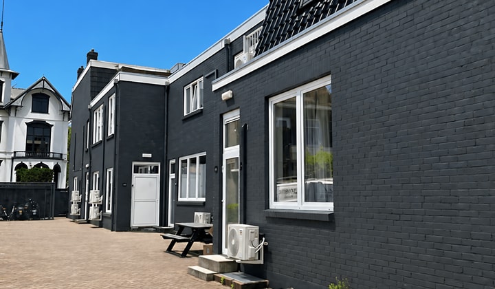 Huis | m² | €953,-