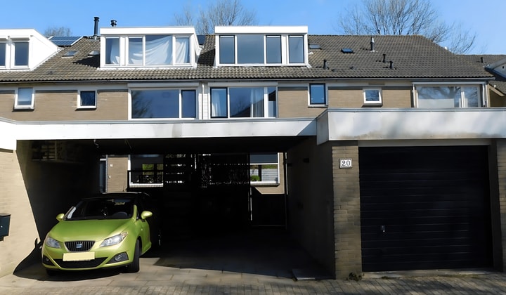 Gemeubileerd huis met tuin en parkeergelegenheid