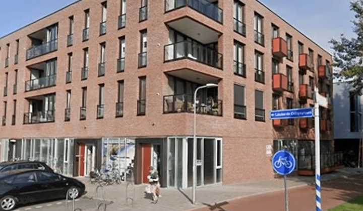 Gemeubileerd appartement met balkon en parkeerplaats