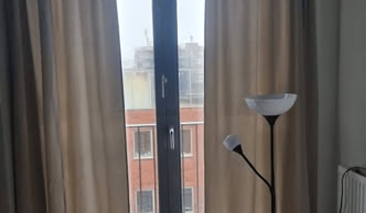Gemeubileerde studio met gedeelde voorzieningen