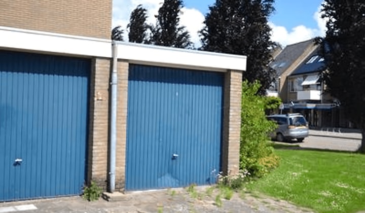 Huis | m² | €295,-