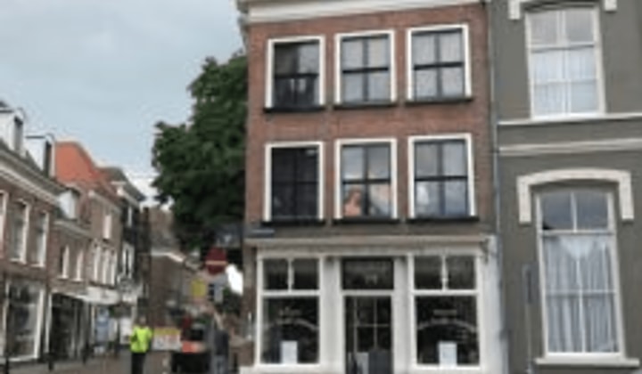 Kamer | 25m² | €8888,-